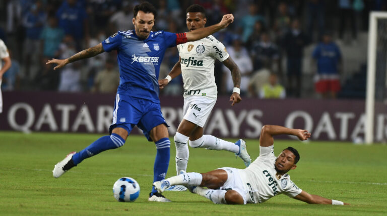 Palmeiras quiere afianzar dominio ante un Emelec confiado en sorprender