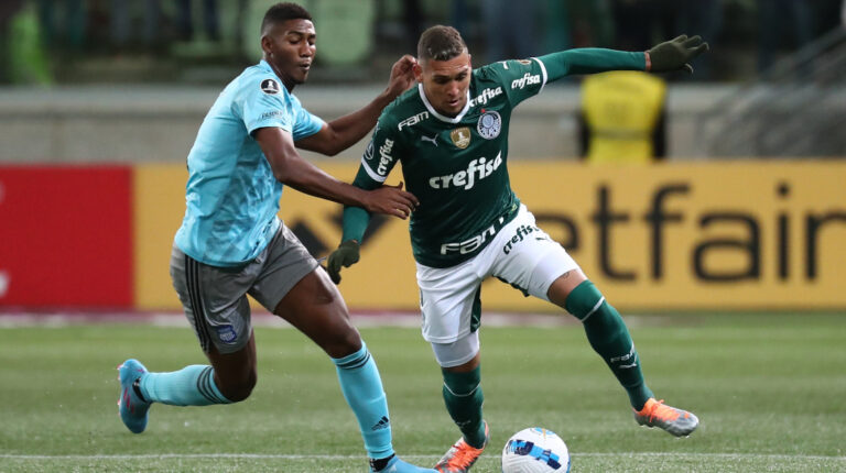 Emelec no soportó la presión de Palmeiras y perdió en Sao Paulo