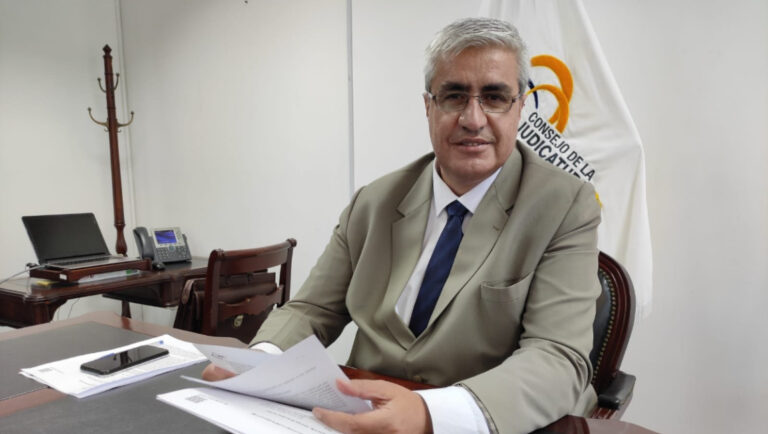 Consejo de la Judicatura destituye a su director en Azuay