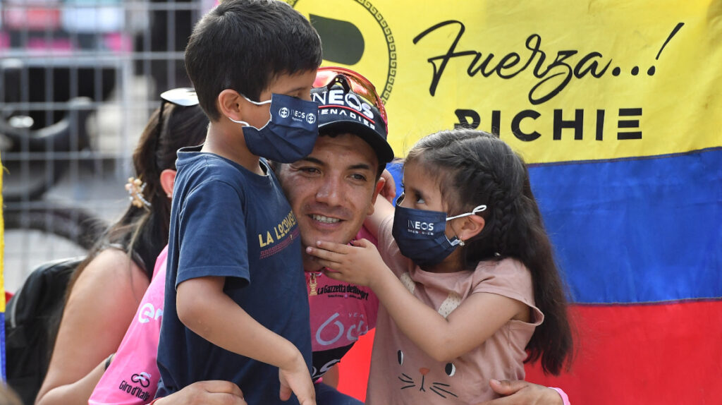 Richard Carapaz, el ciclista latino con más ‘maglias rosas’ en la historia