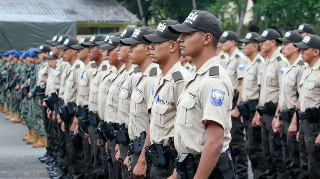 4.000 policías y militares reforzarán la frontera con Colombia