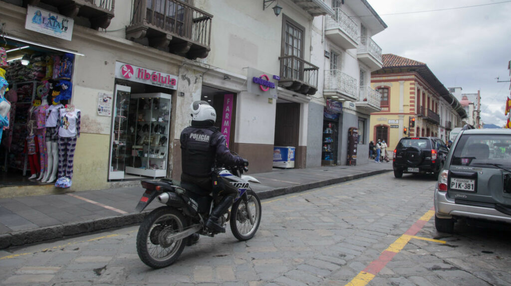 Cuenca soporta ola de asaltos organizados en zonas residenciales