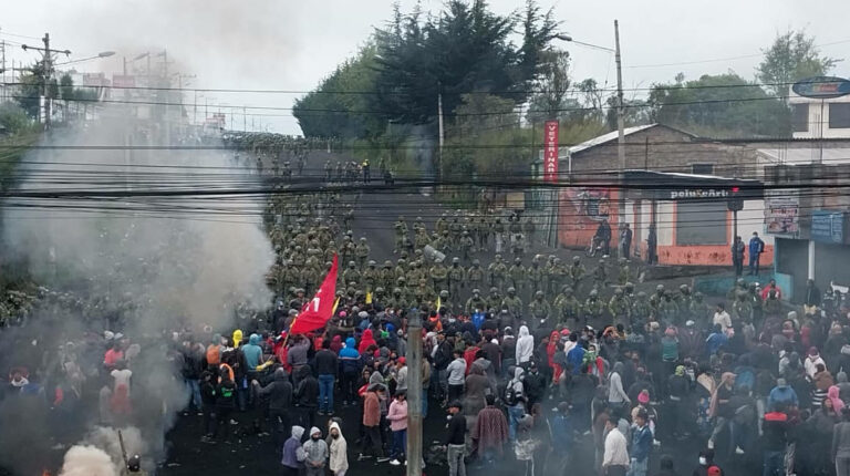 Imagen de las protestas ciudadanas en el sector de Cutuglagua, la tarde del 18 de junio de 2922.