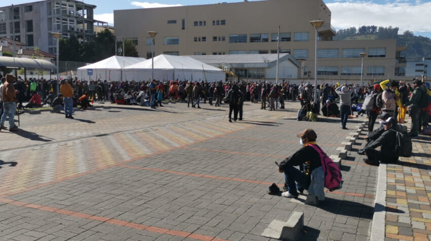 Unos 3.000 manifestantes se encuentran en el campus habilitado por la Universidad Politécnica Salesiana, centro norte de Quito, el 21 de junio de 2022.