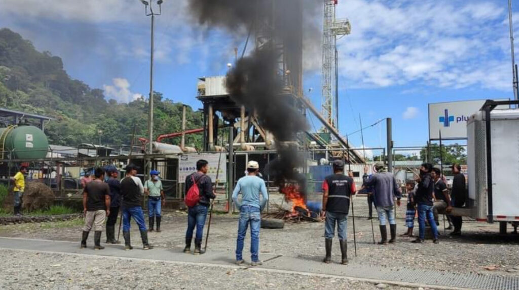 La producción petrolera de Ecuador cae 51% por el paro nacional