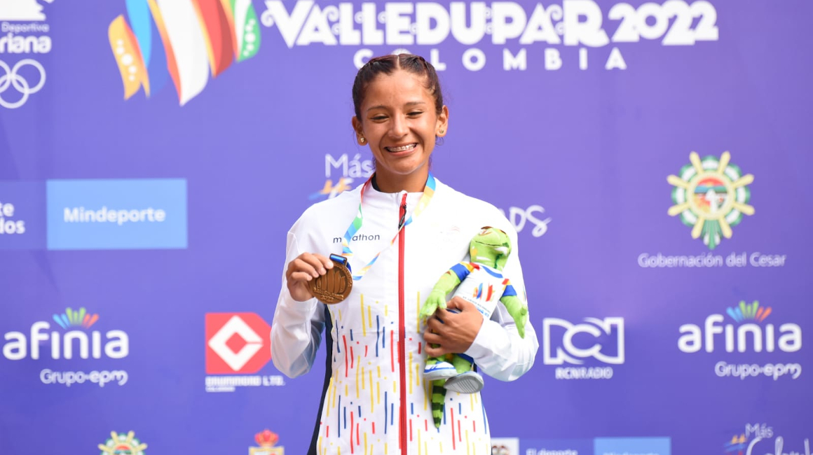 Karla Jaramillo se coronó campeona bolivariana en los 20 kilómetros marcha, en Valledupar, el 1 de julio de 2022.