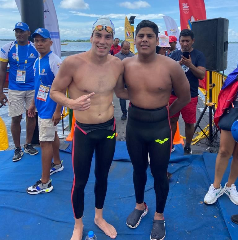 Esteban Enderica y David Farinango se llevaron los dos primeros lugares en la maratón acuática de los Juegos Bolivarianos de Valledupar.