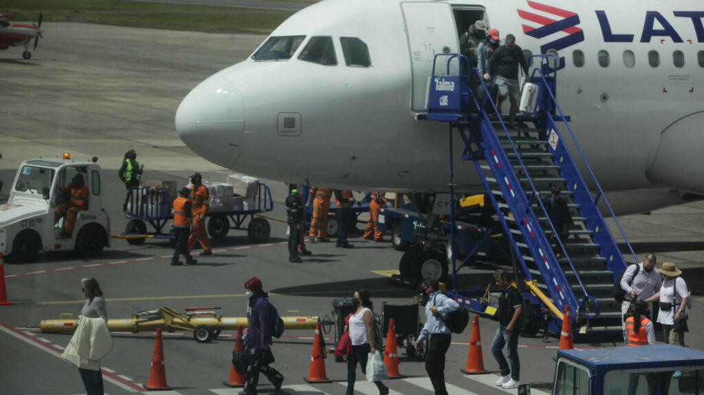 Aeropuerto de Cuenca recupera pasajeros y regresa a los niveles de 2015