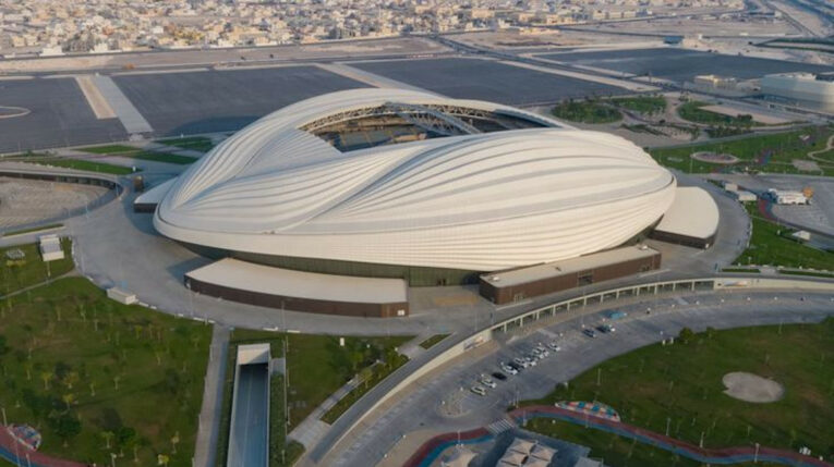 Imagen aérea del Estadio Al Janoub, una de las ocho sedes del mundial de Catar 2022.