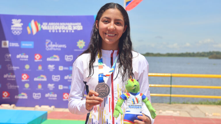 Danna Martínez, con su medalla de bronce en los Juegos Bolivarianos de Valledupar, en julio de 2022.