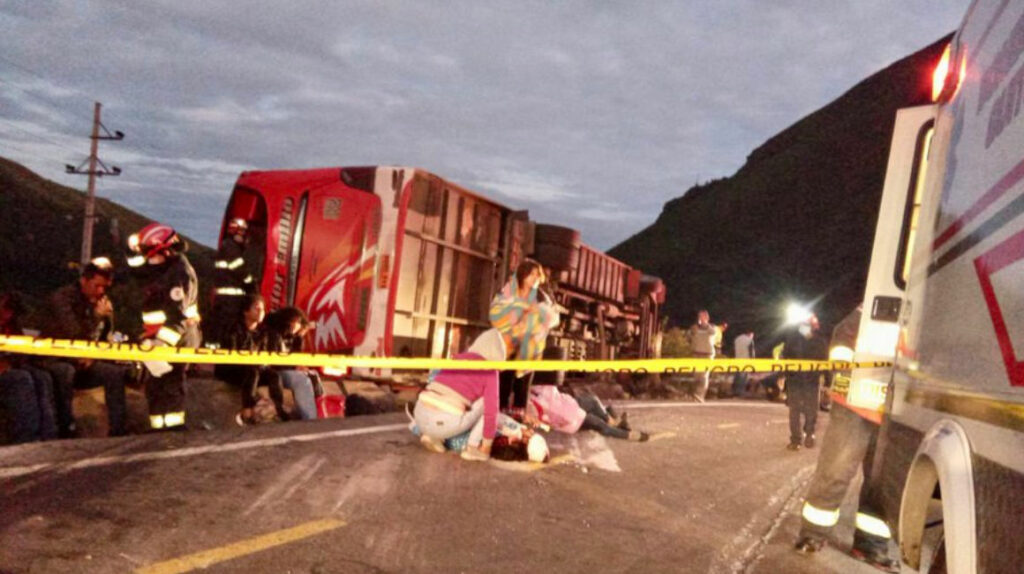 Accidente de tránsito en Papallacta deja nueve fallecidos y 20  heridos