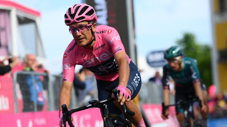 Richard Carapaz, corriendo el Giro de Italia el 26 de mayo de 2022.