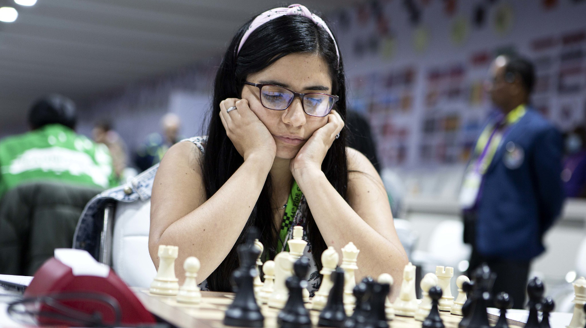 La ajedrecista ecuatoriana Anahí Ortiz, durante su participación en la Olimpiada de Ajedrez, en la India. 
