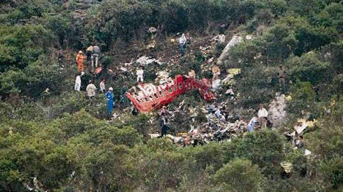 Restos del avión 203 de Avianca que fue objeto de un atentado narcoterrorista, el 27 de noviembre de 1989, en Colombia.