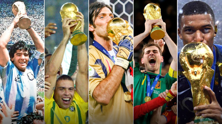 Diego Maradona, Ronaldo Nazario, Gianluigi Buffon, Iker Casillas y Kylian Mbappé con los trofeos de la Copa del Mundo.