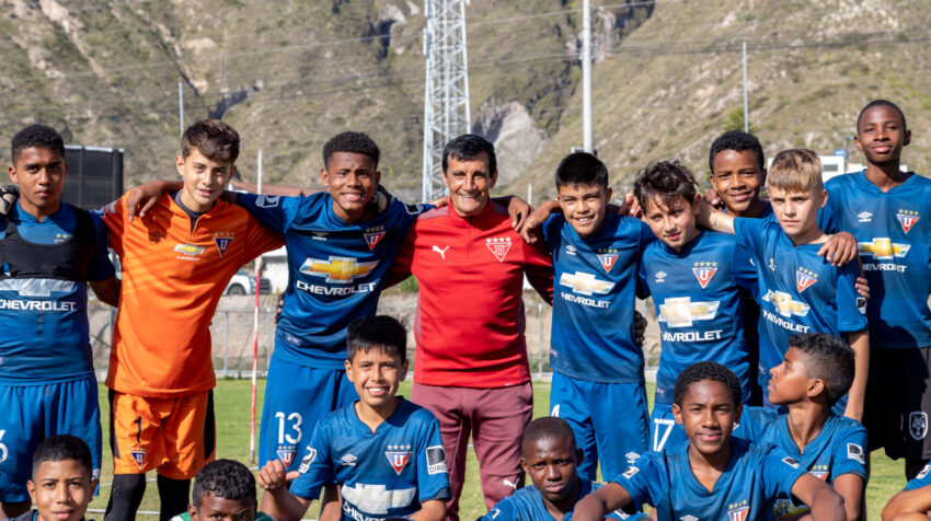 Óscar Zubía y el polémico gol del 'Clásico de la Neblina'