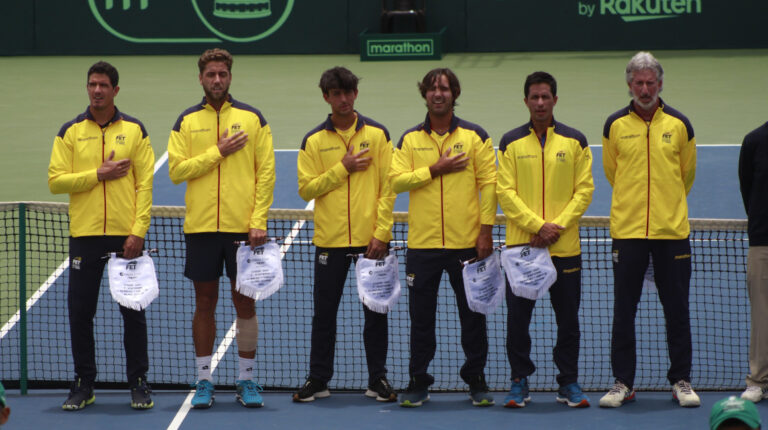 La selección ecuatoriana de tenis, en la serie ante Suiza por la Copa Davis, el 17 de septiembre de 2022.