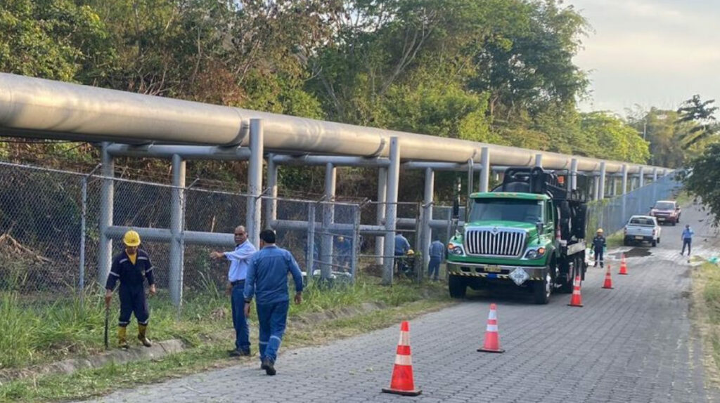 Petroecuador controló fuga de petróleo en Terminal de Balao