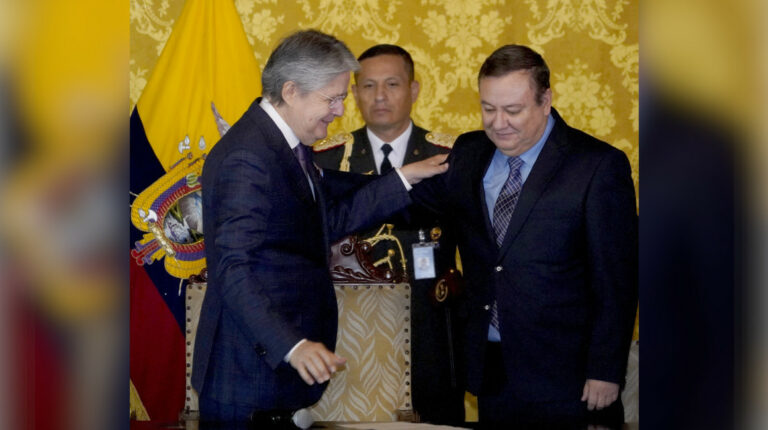 El presidente Lasso firmó el decreto 568, con el que nombró a Juan Zapara como Ministro del Interior, el 26 de septiembre de 2022.