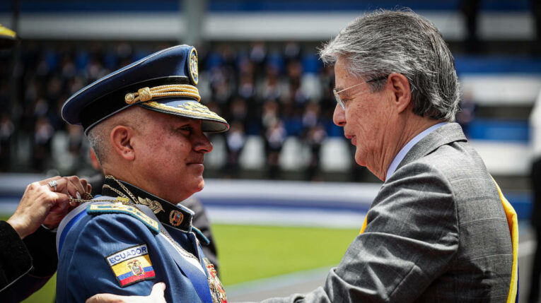 El presidente Guillermo Lasso posesionó a Fausto Salinas como comandante de la Policía el  06 de julio de 2022.