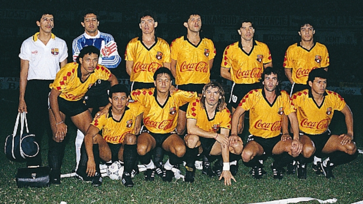 Equipo de Barcelona que jugó la final de la Copa Libertadores 1990. 