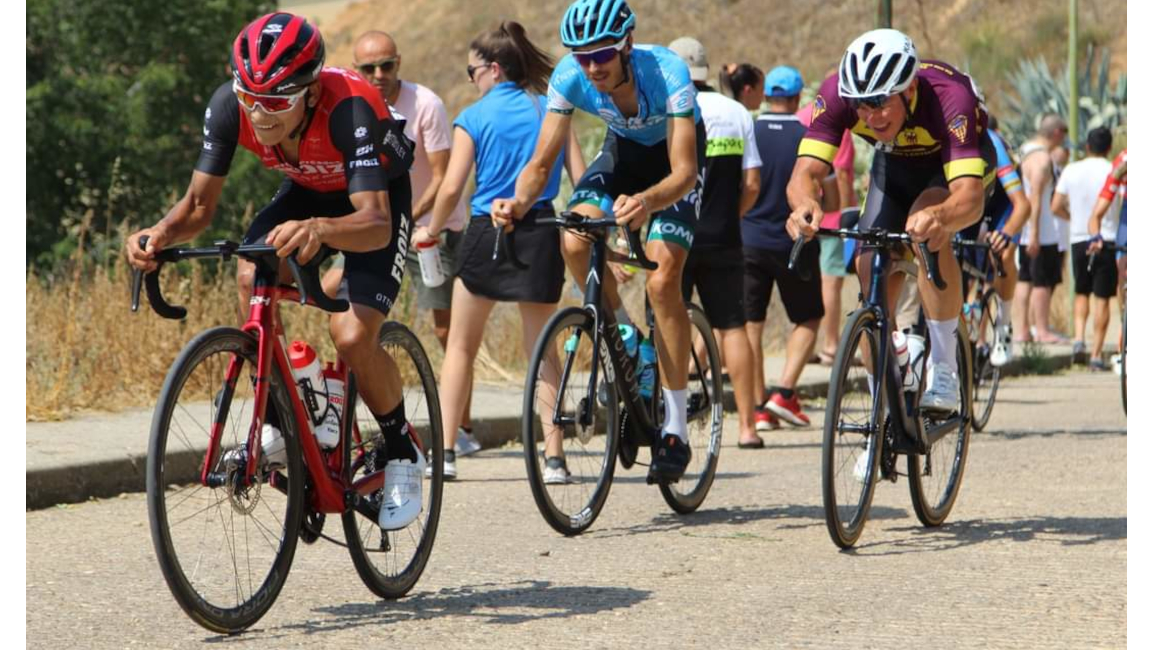 Brayan Obando, con el Súper Froiz en la Vuelta a Madrid.