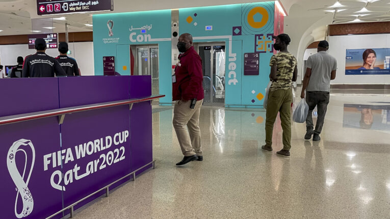Los hinchas que vayan al Mundial de Qatar podrán usar el transporte público de manera gratuita. 