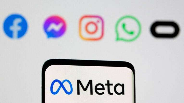 Logos de las plataformas de la empresa Meta, el 28 de octubre de 2022. 