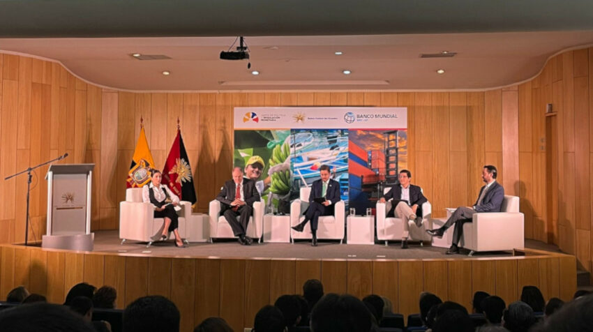 Foro del Banco Central y el Banco Mundial sobre la productividad de Ecuador, el 7 de noviembre de 2022.