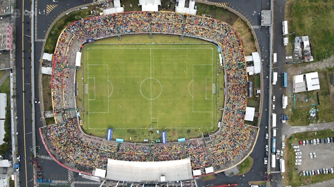 Vista aérea del estadio Gonzalo Pozo Ripalda.