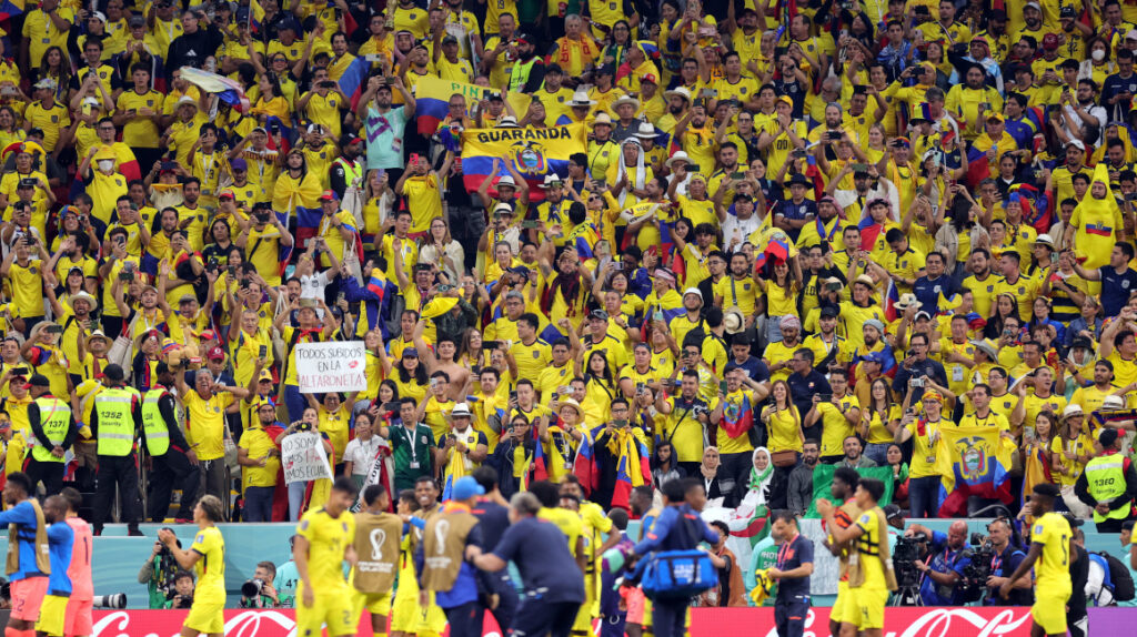 FIFA abre procedimiento contra Ecuador por cánticos de hinchas