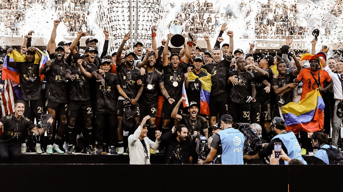 Los Ángeles FC celebra su título de la MLS Cup, el 5 de noviembre de 2022.