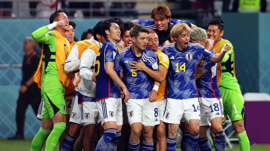 Data: Japón se impone 2-1 a Alemania en el estadio Khalifa