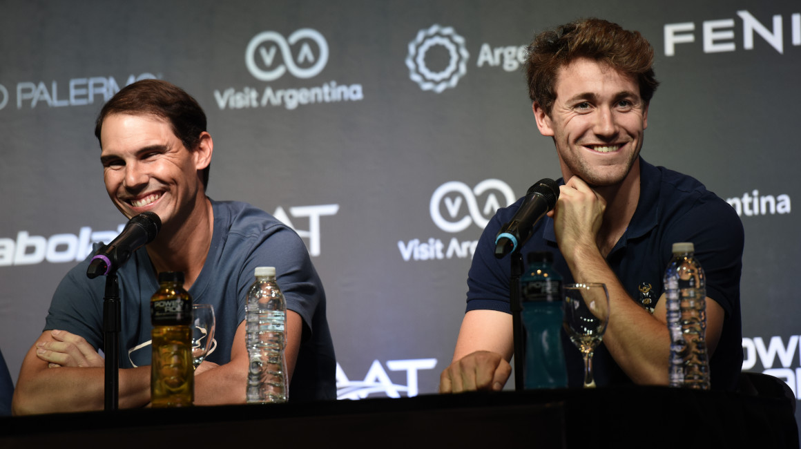 Rafael Nadal y Casper Ruud, durante una rueda de prensa en Buenos Aires, el 22 de noviembre de 2022.