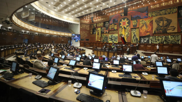 Asamblea recibe nuevo ultimátum de la justicia sobre el CPCCS