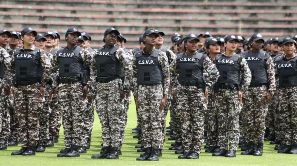 1.360 guías penitenciarios más para control de cárceles ecuatorianas