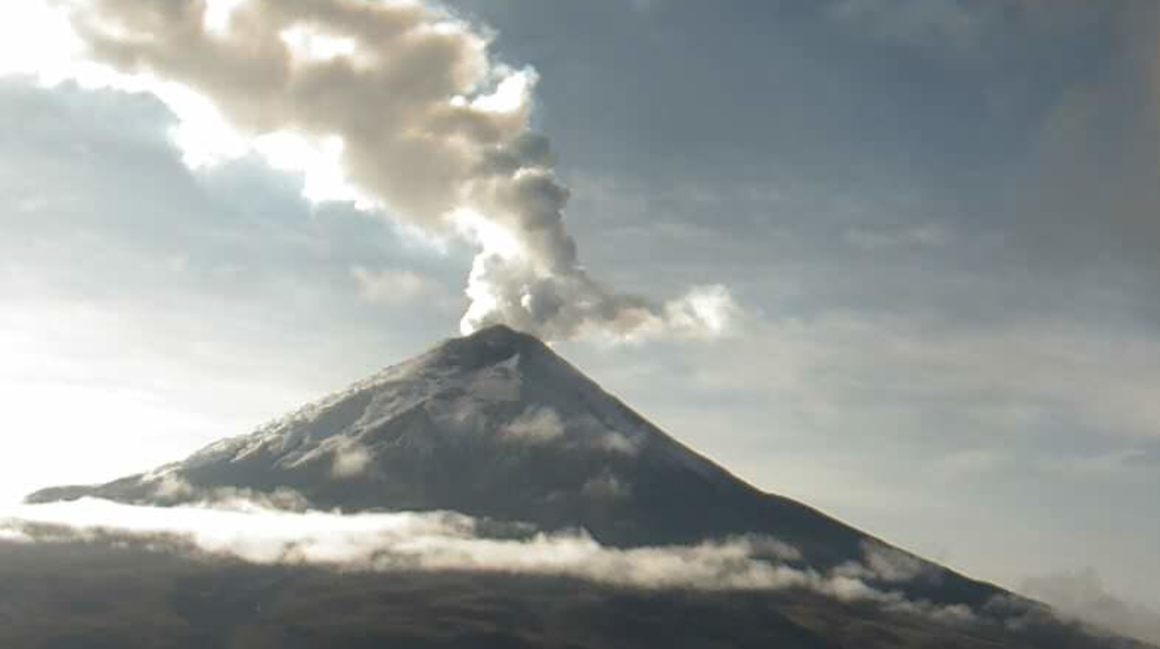Imagen del volcán Cotopaxi, el 27 de noviembre de 2022.