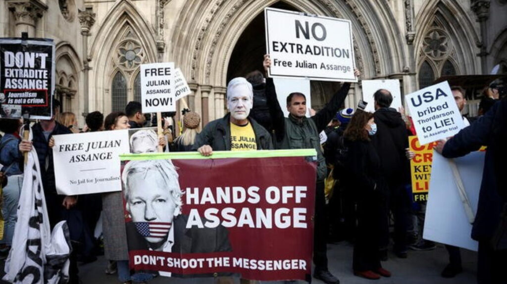 Medios piden a Estados Unidos parar proceso contra Assange