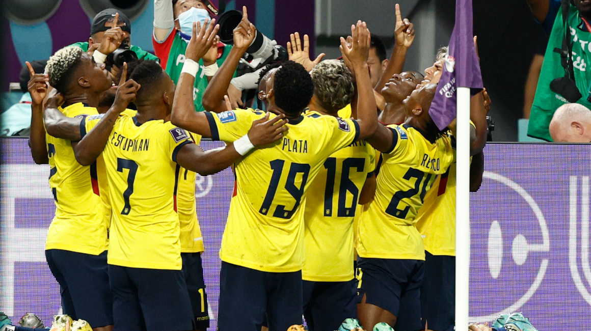 Los jugadores de Ecuador celebran en el partido ante Senegal, el 29 de noviembre de 2022.