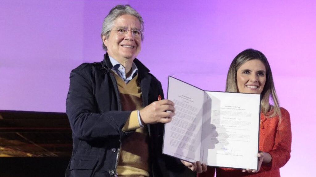 Ecuador crea Ministerio de la Mujer y Registro Único de Violencia