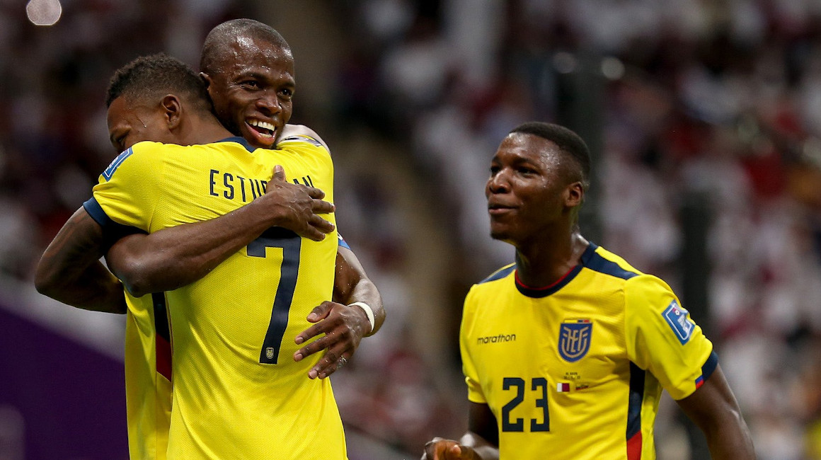 Los jugadores ecuatorianos celebran un gol en el Mundial de Qatar, el 29 de noviembre de 2022.