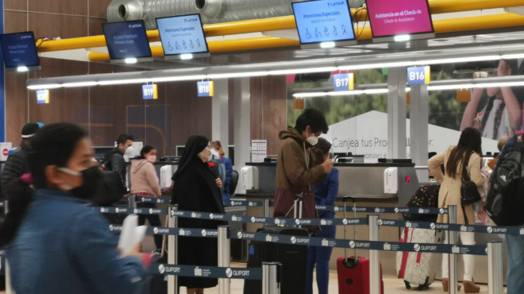 Eliminan la Declaración de Salud para turistas que viajan a Ecuador