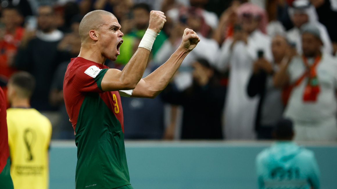 Pepe de Portugal celebra un gol ante Suiza en los octavos de final del Mundial de Qatar, el 6 de diciembre de 2022.