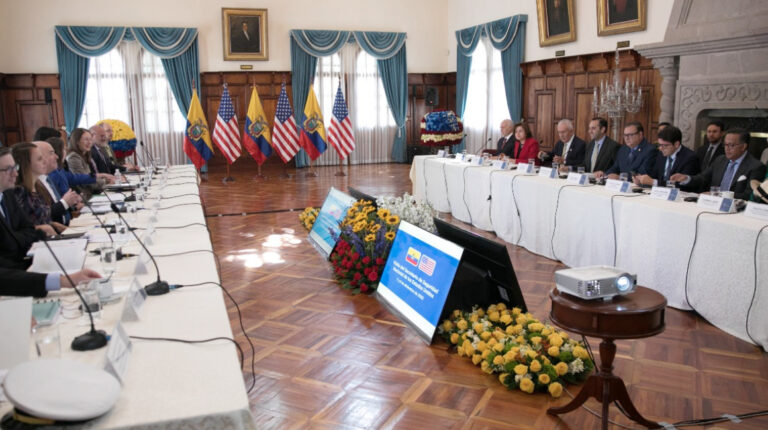 Mayorkas ratifica apoyo a Ecuador contra crimen organizado y narcotráfico