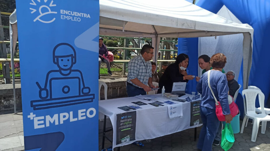 Salarios de ecuatorianos están por debajo de niveles prepandemia