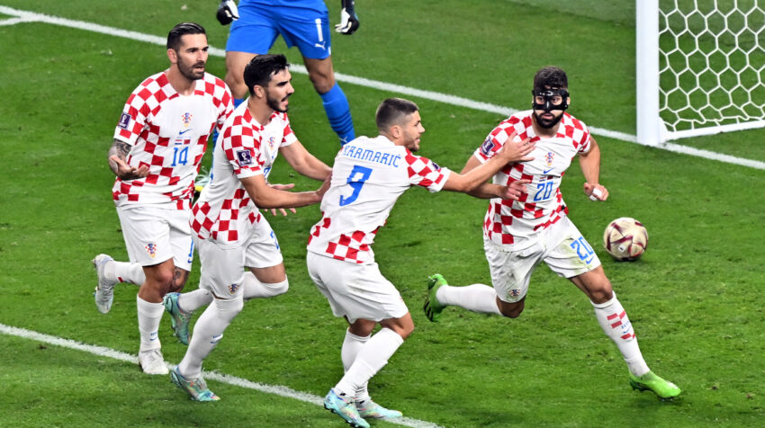 Josko Gvardiol y sus compañeros de Croacia celebran el 1-0 ante Marruecos, el 17 de diciembre de 2022.
