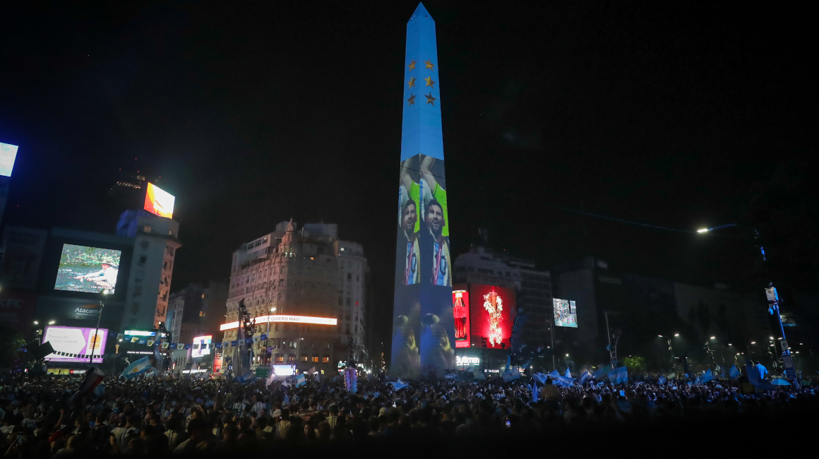 Cientos de miles de hinchas de Argentina celebraron el título mundial en el Obelisco de Buenos Aires, el 18 de diciembre de 2022.