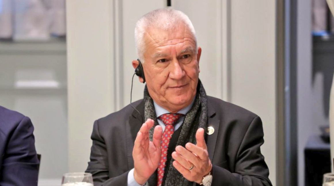 Luis Lara, ministro de Defensa, durante una reunión del Council of Americas, el 19 de diciembre de 2022, en Estados Unidos.