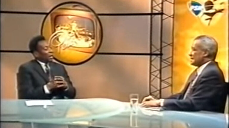 Pelé entrevista a Alberto Spencer para la cadena PSN en el año 2000.