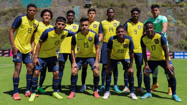 La selección Sub 20 de Ecuador, durante un entrenamiento en la Casa de la Selección, el 24 de agosto de 2022.